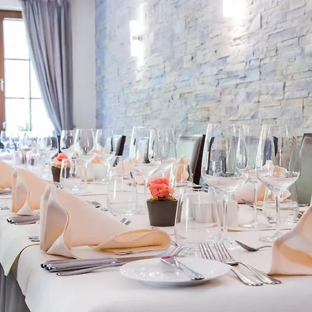 Hotel-restaurant Dimmer - Mullerthal Otel Wallendorf-Pont