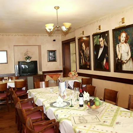 Logis Hotel-restaurant Dimmer