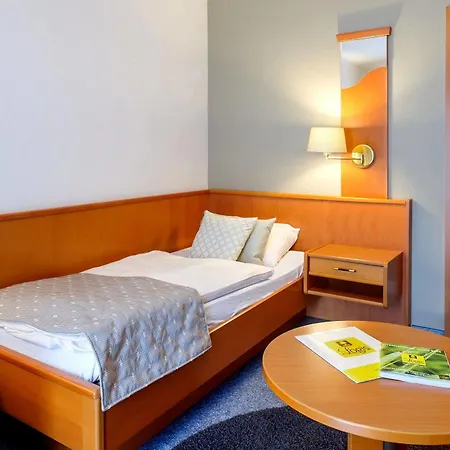 Отель Logis Hotel-restaurant Dimmer Валандорф-Пон