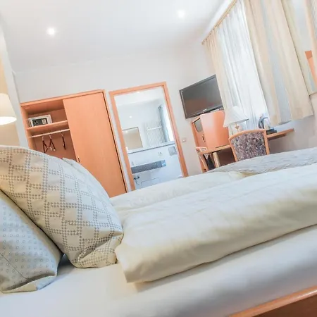 Отель Logis Hotel-restaurant Dimmer Валандорф-Пон